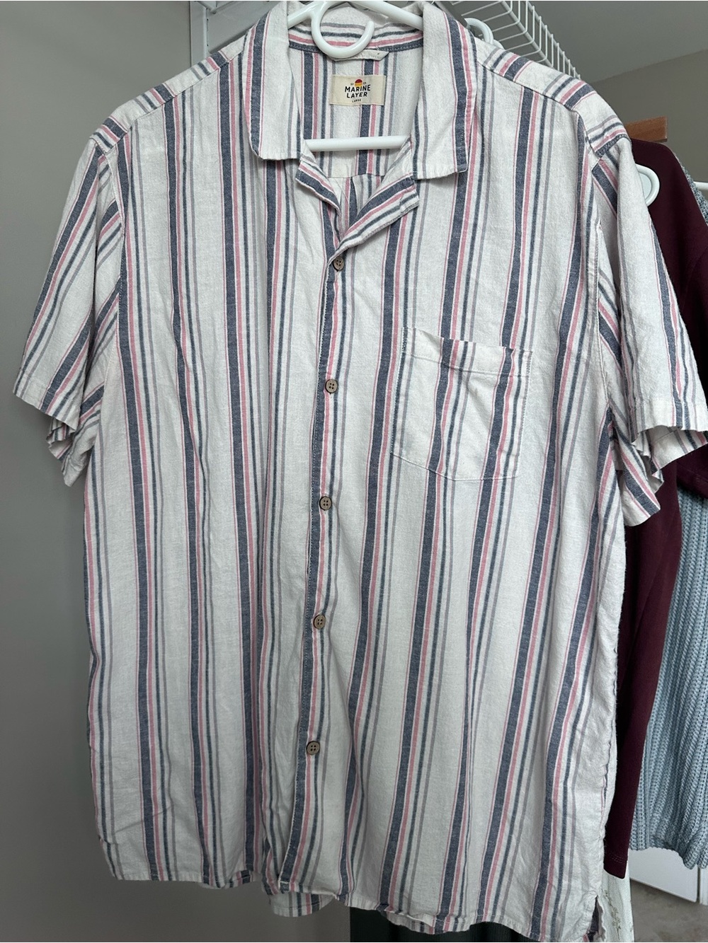 Marine Layer White Short-Sleeve Button-Up Shirt with Navy and Pink Stripes